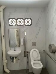 Rowell Road (D8), Retail #575438451
